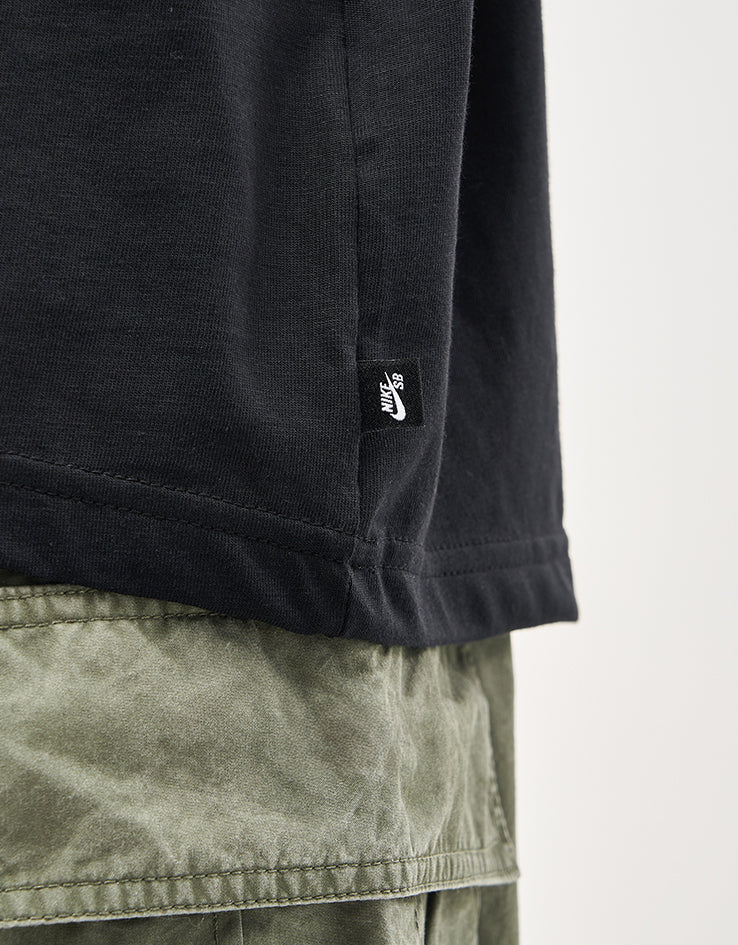 Nike SB M90 OC Dunk Dog T-Shirt