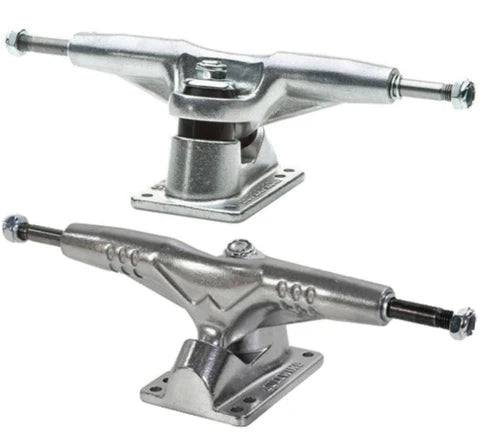 GULLWING SUPER PRO III SKATEBOARD TRUCKS - SILVER -